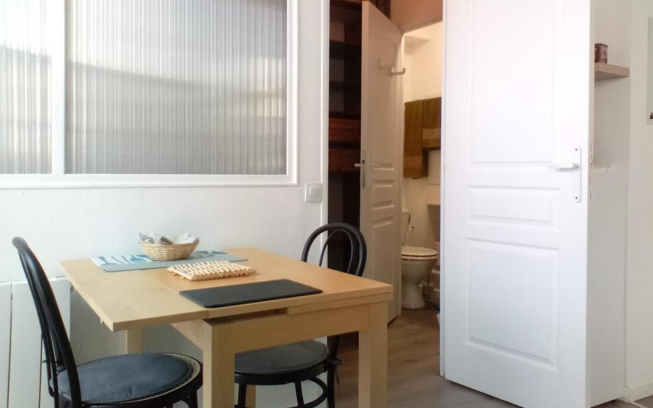 Les Bonbonieres D'Andrea Gavinies Pellegrin Apartment Бордо Екстериор снимка