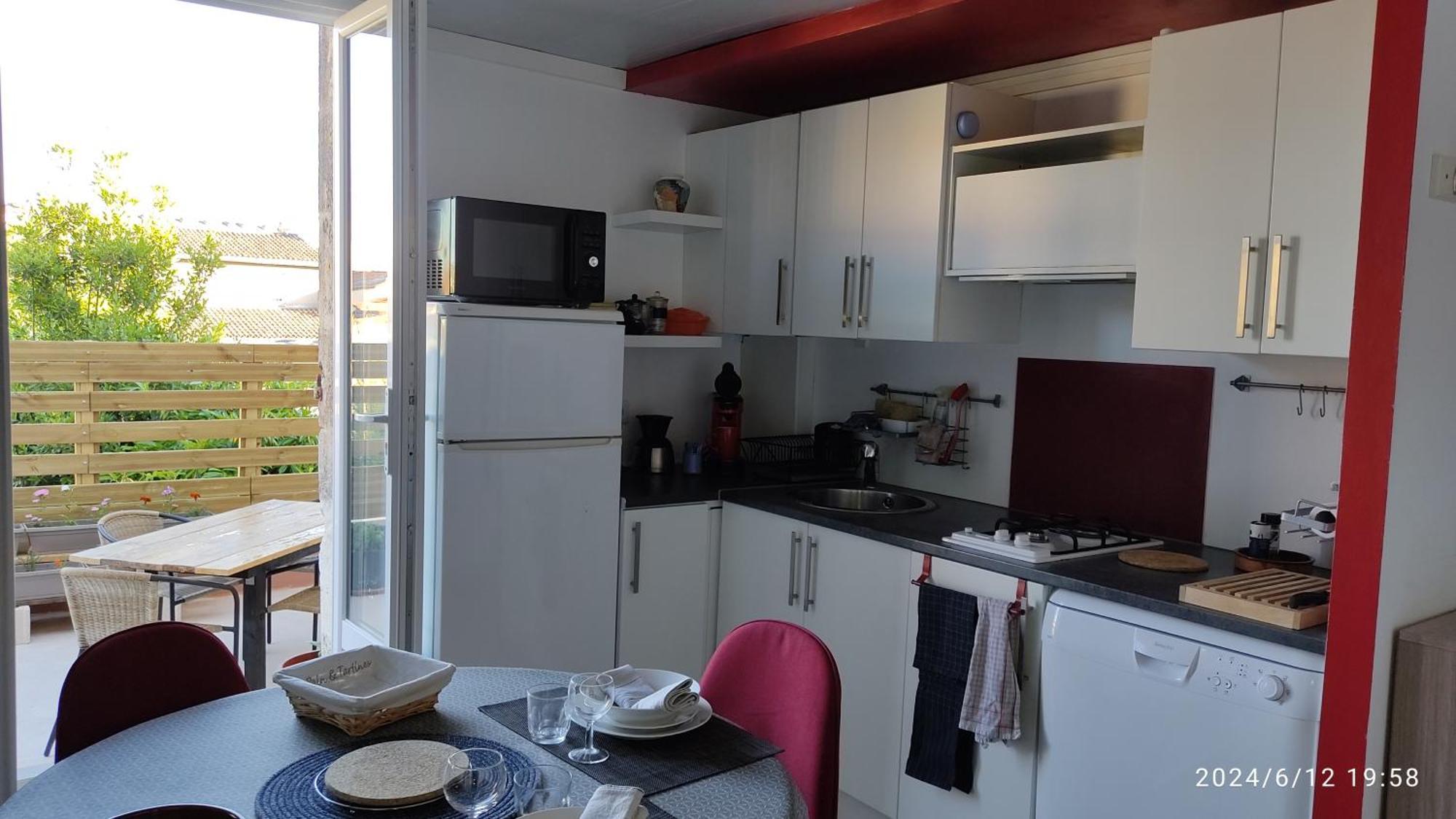 Les Bonbonieres D'Andrea Gavinies Pellegrin Apartment Бордо Екстериор снимка