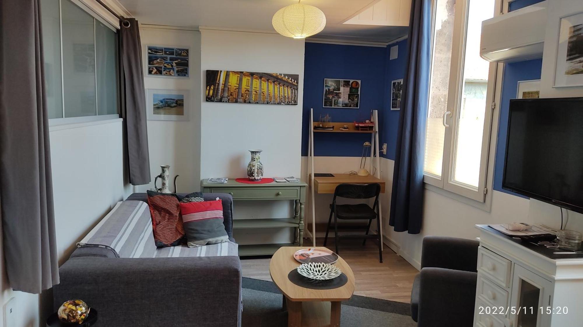 Les Bonbonieres D'Andrea Gavinies Pellegrin Apartment Бордо Екстериор снимка